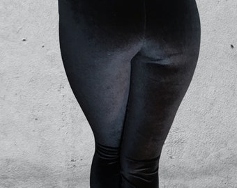 Samt-Leggings in schwarz