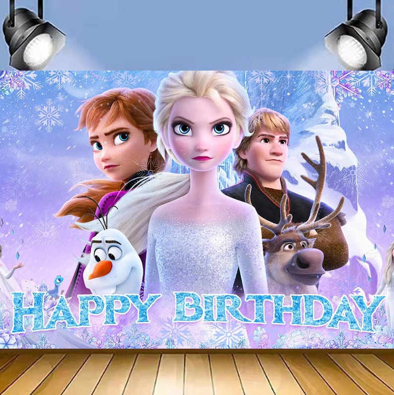 Puede incluir: Un tel&oacute;n de fondo para fiesta de cumplea&ntilde;os con tem&aacute;tica de Frozen con Elsa, Anna, Olaf y Sven. El tel&oacute;n de fondo es morado y azul con copos de nieve y las palabras "Feliz cumplea&ntilde;os".