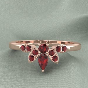 Bague abeille grenat rouge en forme de poire, bague grenat en argent sterling, bague grenat or rose, cadeau pour elle, bague abeille ancienne, bague grenat argent