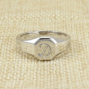 Zilveren Zegel Ring, Gepersonaliseerde Eerste Gegraveerde Signet Ring, Aangepast Monogram Signet Ring, Cadeau voor hem, Valentijnscadeau cadeau voor mannen