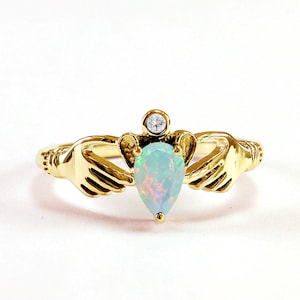 Pear Shape Antique Claddagh Band Ring, Ethiopian Opal October Birth Claddagh Ring, Queen&#39;s ring,  Wedding Ring, Birthday Claddagh Gift Ring