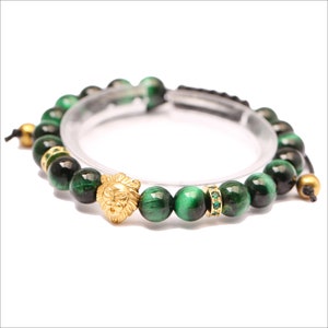 Green Tiger Eye Beaded Bracelet: Lion Head Charm, Adjustable Macrame