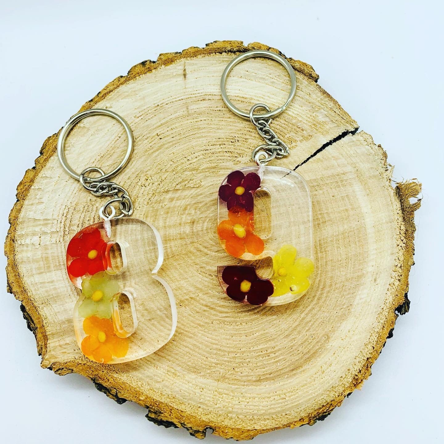 Number keychains vibrant flowers resin art numbers 09 Etsy