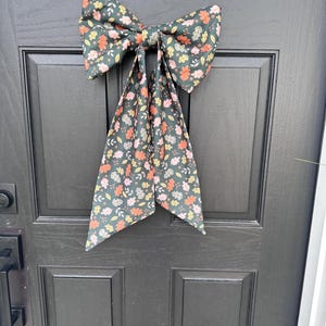 Cool Fall leaves Wreath bow Oversized Bow fall green leaves big bow fall decor fall porch decoration fall colors wreath big bow fall