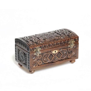 wooden box carved, jewelery box with key, Jewelry case wooden, wood jewelry box, сarved wood box, jewelry box, hand carved wooden box
