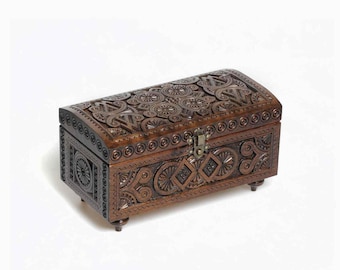 Hand Carved Walnut Jewelry Box, Ukrainian Wood Craft (21x11 cm)