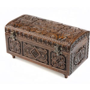 Carved wood box, wood jewelry box, jewelry box, wooden box, jewelry case, jewellery box, hand carved wooden box, anniversary gift