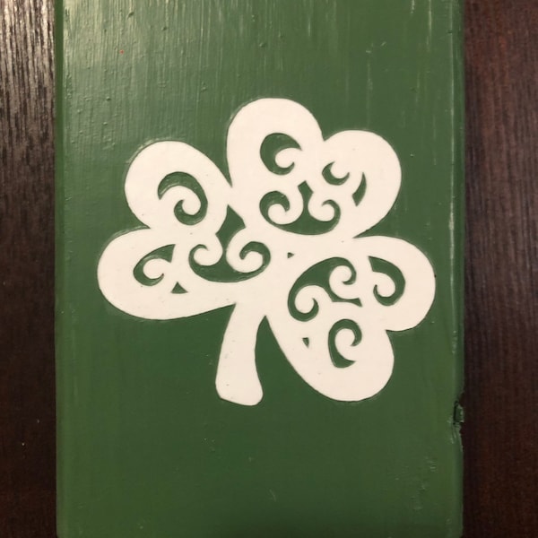 St Patrick's Day Shamrock sign