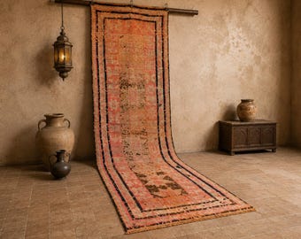 3x9 Vintage türkischer Oushak Läuferteppich: Verblasster Terrakotta-Boho-Flurteppich