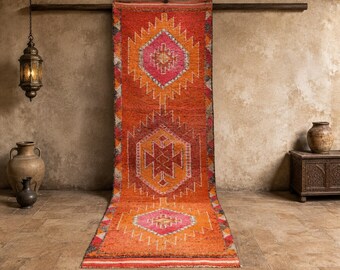 3x11 Vintage türkischer Kelim-Läufer: Oranger geometrischer Boho-Flurteppich