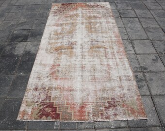 Handgewebter türkischer Wollteppich, 114 x 229 cm, abstraktes Design im Used-Look