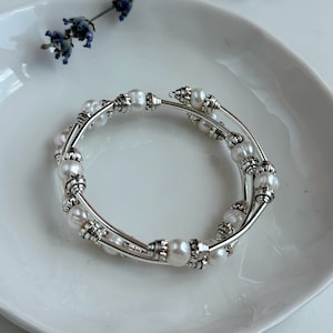 White pearl bracelet, Silver Bangle bracelet, wire pearl bracelet, bridesmaid gift, gift for girlfiend