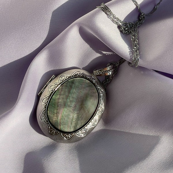 Oval Abalone Shell locket pendant, big mother-of-pearl pendant, romantic jewelry, Healing chakra jewelry, birthday gift for woman