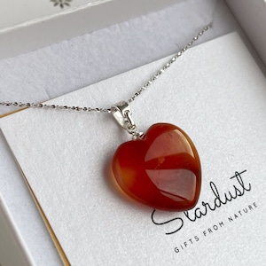 Karneol Herz Anhänger Silber, Weihnachtsgeschenk für Freundin, Geschenk für Sie, Luxus Schmuck Geschenk, Herz Chakra Schmuck, Geburtsstein