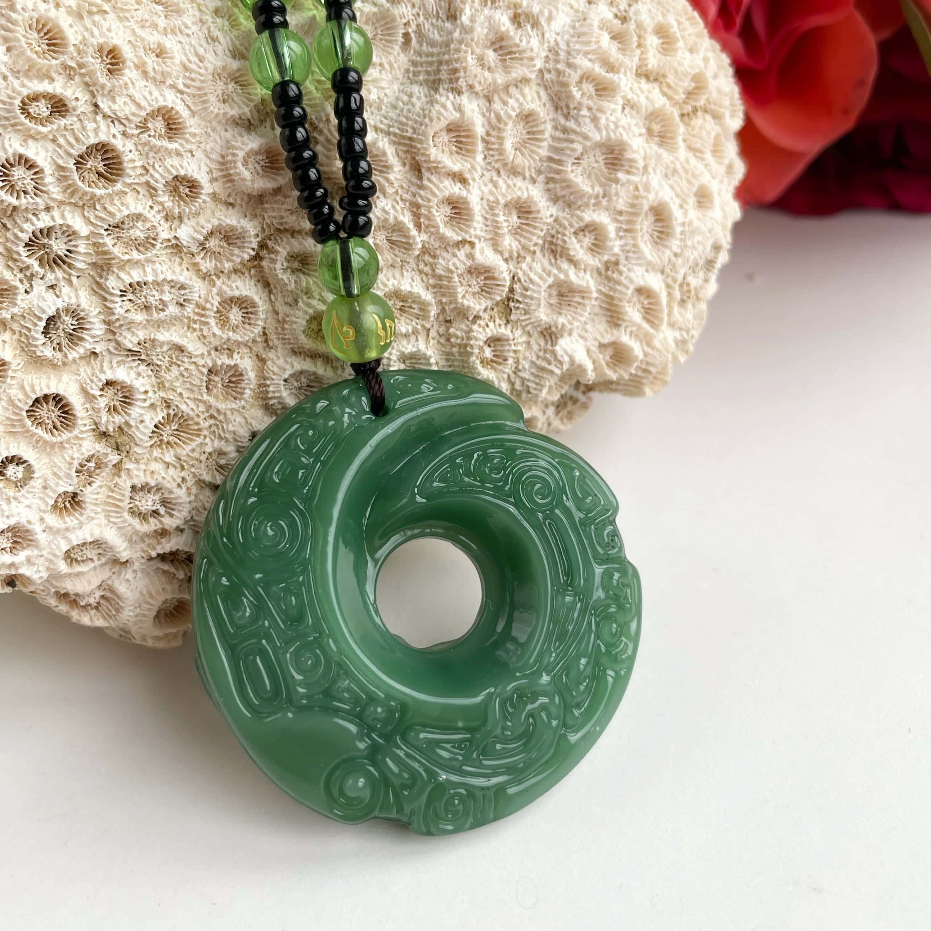 Pendentif Dragon En Jade Vert-blanchâtre - Rond, Motif Dragon - Bijou Unisexe Fantaisie