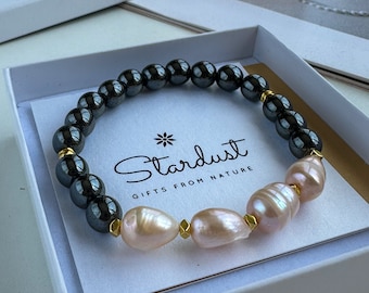 Natural Creamy Pearl bracelet with hematite, Stylish natural pearl jewelry, bohemian bracelet, gift for her, bridesmaid gift