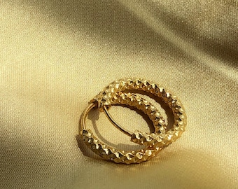 Diamantschliff Creolen - Huggie Creolen Ohrringe - Gold Creolen - Winzige Creolen - Minimalistische Ohrringe