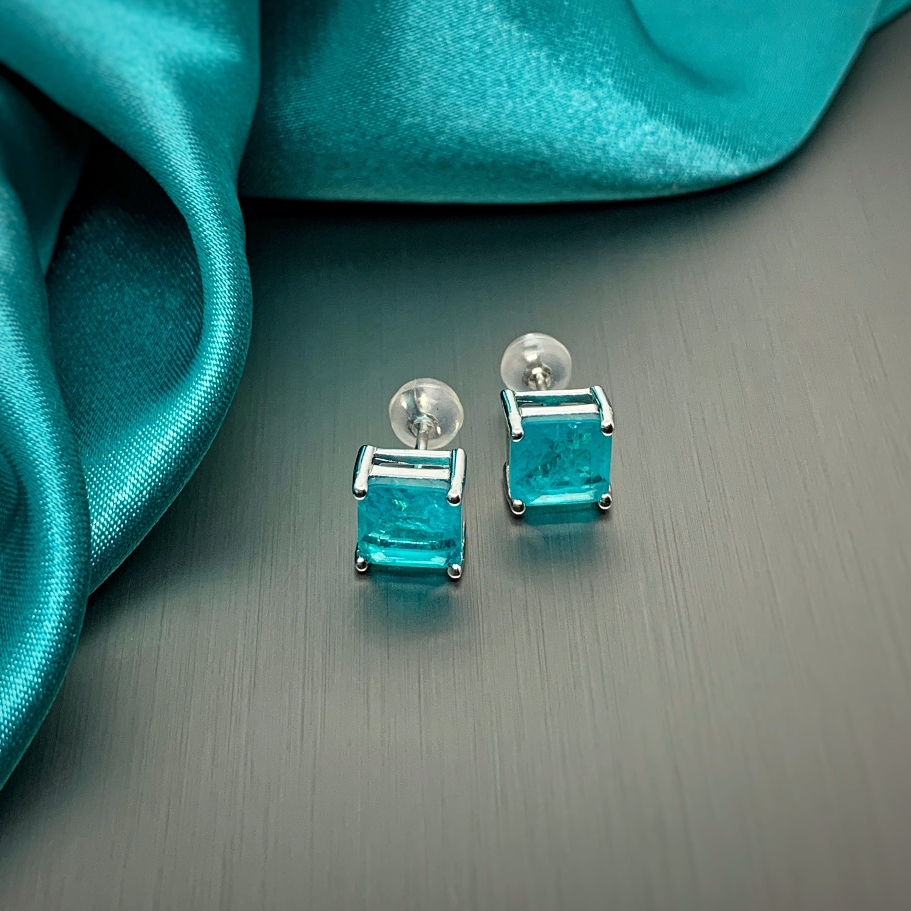 パライバトルマリン スタッドピアス トルマリンパライバスタッドピアス 7 mm ロイヤルジュエリー、女性への