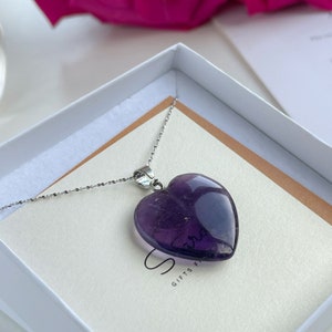 AMETHYST-Herzanhänger 2,5 cm, süßes Geschenk für Mädchen, Weihnachtsgeschenk für Frau, Premium-Naturstein-Geschenk, lila Herz-Halskette