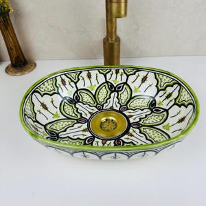 Lavabo ovalado de cerámica pintado a mano con pétalos verdes - Lavabo de vasija para tocadores de baño rústicos - Lavabo rústico artesanal