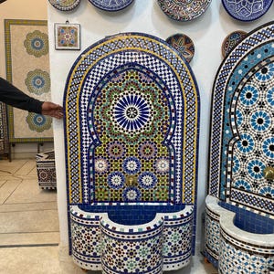HANDMADE MOORISH FOUNTAIN, Arch Wall Fountain, Multicolor Starburst Mosaic Fountain, Deep Cobalt Curved Basin, Patio / Entry  Fountain Déco