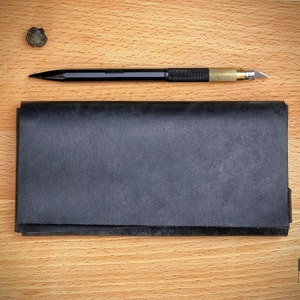 Aesthetic leather cell phone case for iPhone 17 Air. handmade from high quality Italian leather