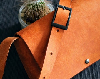 Handgemaakte leren crossbodytas: kleine avondtasje