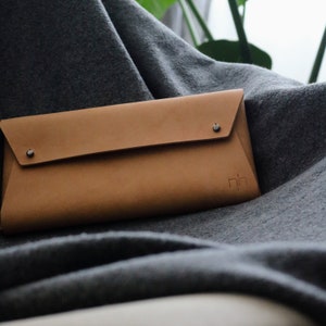 Leather clutch bag for Women | Minimalist natural Italian leather clutch | Handmade leather bag
