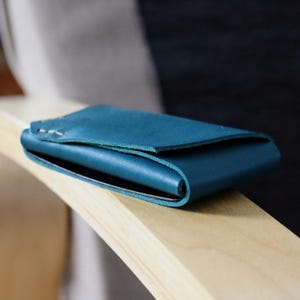 Minimalistische slanke leren portemonnee voor pasjes | Compacte kleine portemonnee voor heren | Dunne leren kaarthouder voorvak