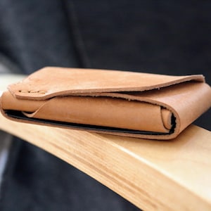 Schlanke Brieftasche aus Origami-Leder | Kleine minimal Karten Geldbörse | Brieftasche im Wrap-Design | Herren Geldbörse Geschenk