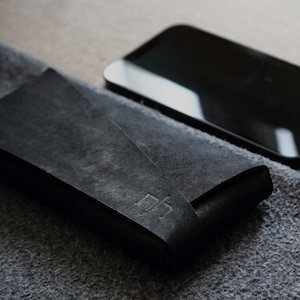 Custodia in pelle per telefono Honor Magic V3 con portafoglio estetico - realizzata a mano in UE da pelle pieno fiore italiana di alta qualità conciata al vegetale
