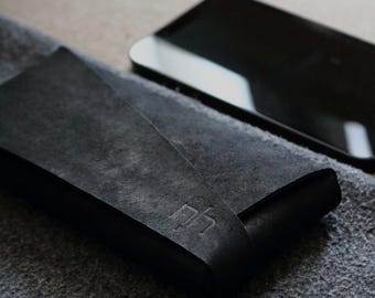Honor Magic V3 aesthetic phone leather wallet case - EU handmade from high quality Italian full grain veg tan leather