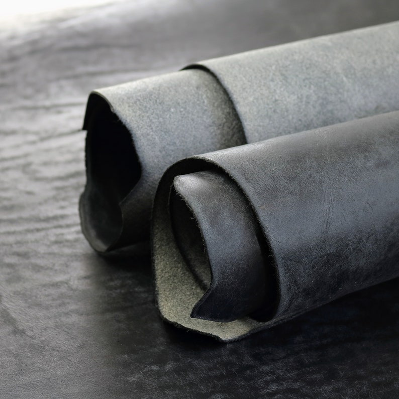 Black Italian leather sheets for sale in the EU