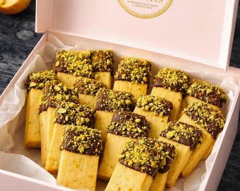 Gluten-Free Orange Pistachio Shortbread Cookies – Gourmet Gift Box (12-Pack)
