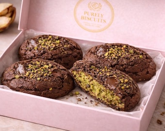 Dubai Chocolate Pistachio Cream Cookies – Kataifi Crunch, Luxury Gourmet Gift Box (8 Large Cookies)