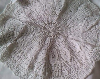 Napperon blanc au crochet