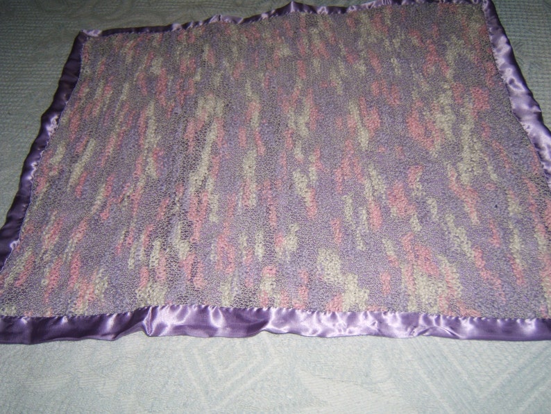 Couverture B U00e9b U00e9 Douce Tricot U00e9e U00e0 La Main Bedding Blankets Throws Deshpandefoundationindia Org