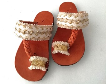 Girls Leather Sandal, Greek sandals kids, Stylish flip flops, Baby flip flops, Elegant baby girl, Beige gold sandals, Summer little girl