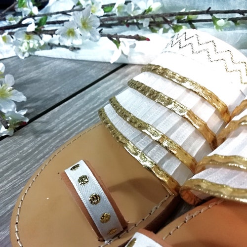 White gold shops sandals, Flat wedding sandals, Toe ring sandals for bride, Leather sandals, Made to order.