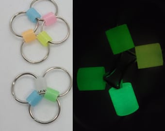 Breloczki Fidgets świecące w ciemności