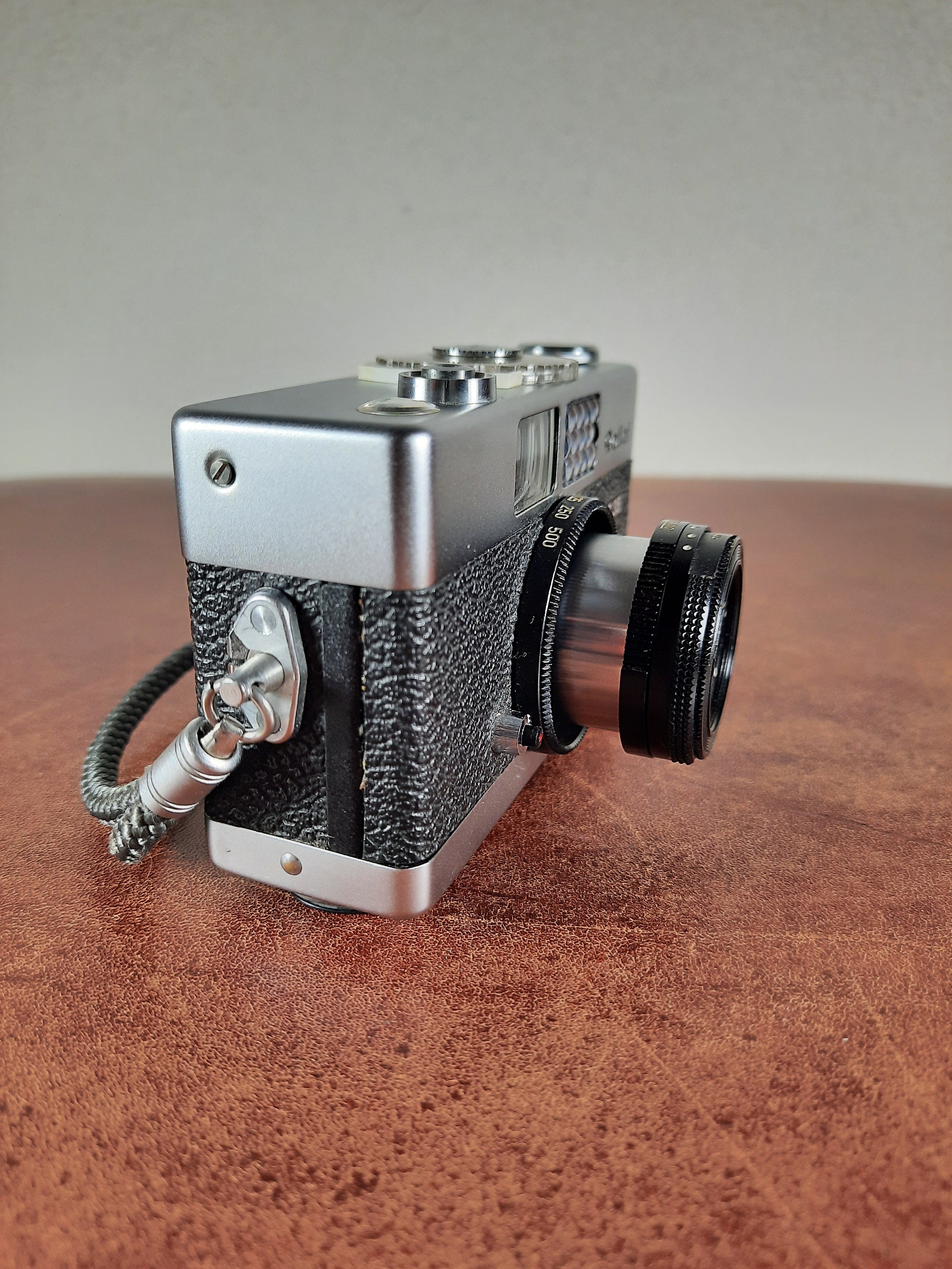 Rollei B35 Zilver: Klassieke Analoge Camera Met Tijdloze Kwaliteit