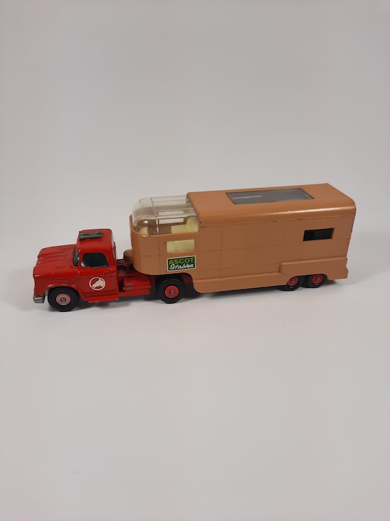 Matchbox Lesney King Size K-18 Dodge Tractor + Articulated Horse