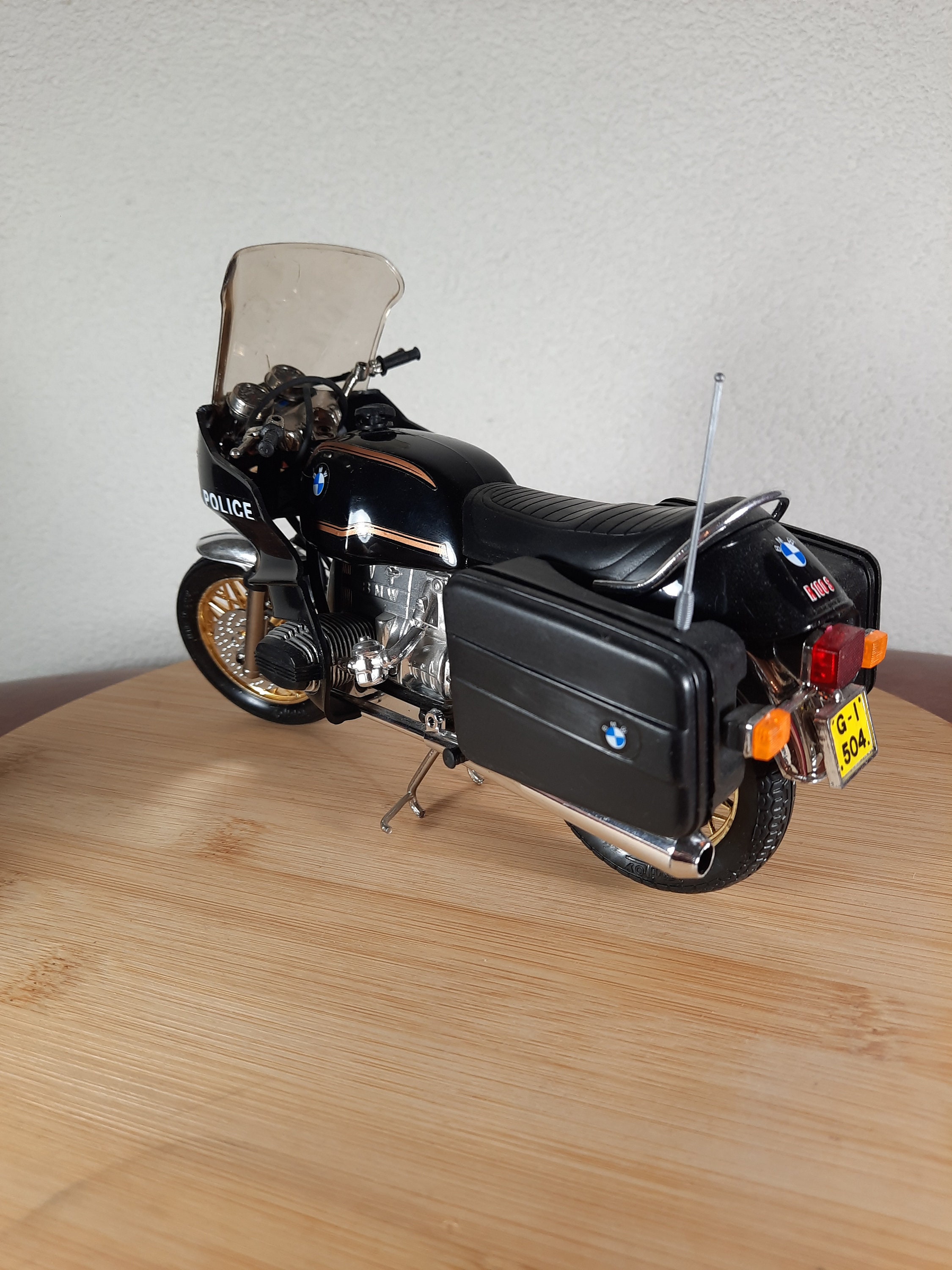 1/10 BMW R1100RT GUILOY ギロイ ミニカー パーツ取れ 送料無料