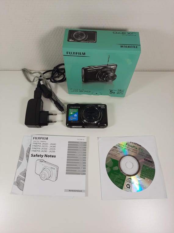 【中古】finepix jx180 (入れ物付き) 中古】finepix jx180 (入れ物付き)
