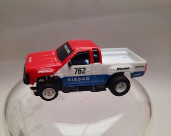 TYCO PICKUP TRUCK ♯７(HOサイズスロットカー レア品) Vintage TYCO #762 Nissan Patrol in Red/white/blue H0 Scale Slot