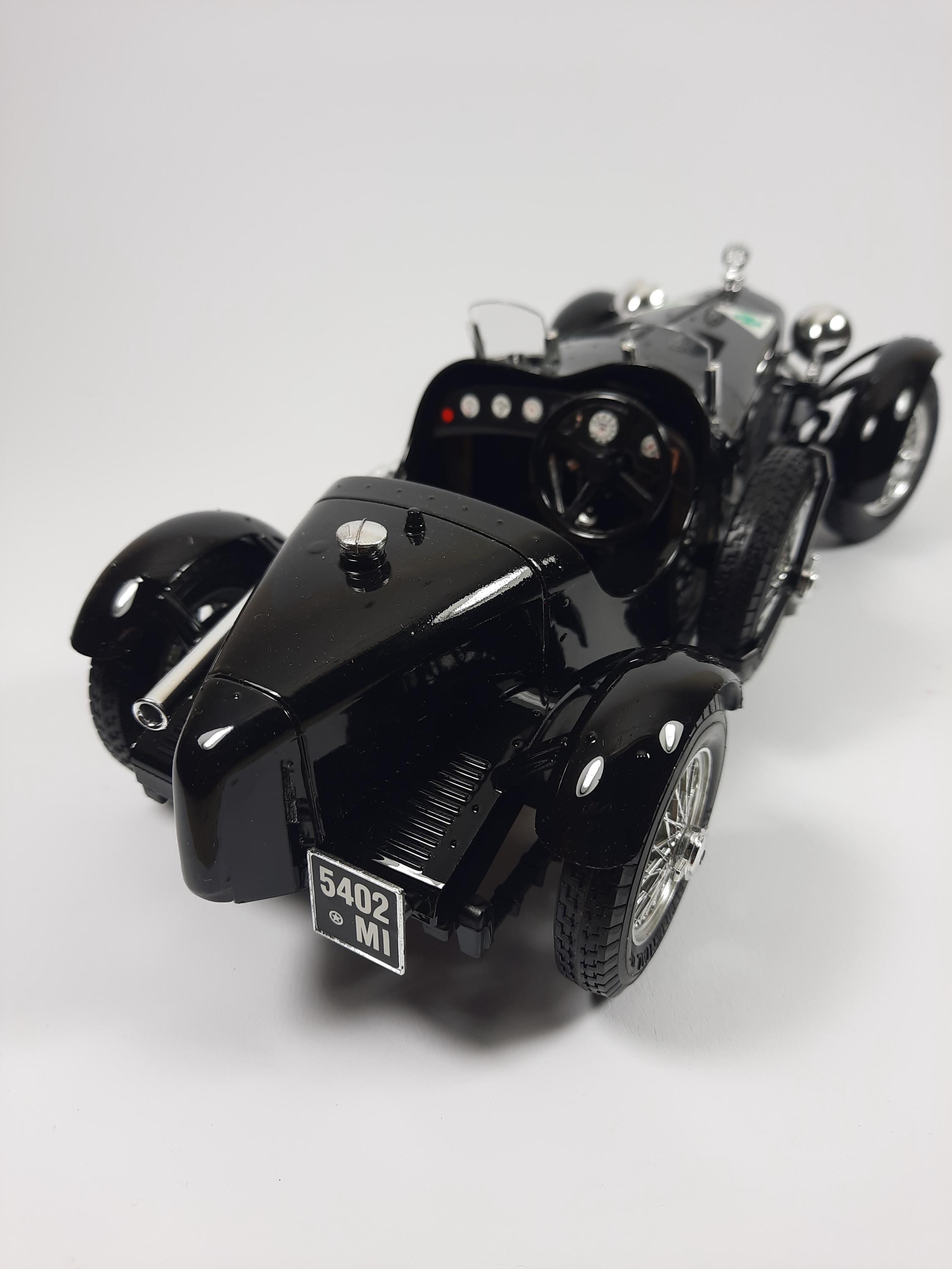 Alfa Romeo 8C 2300 Monza 1/18 Bburago - Etsy
