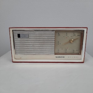 Transistorradio Sanyo DeLuxe Super Fringe