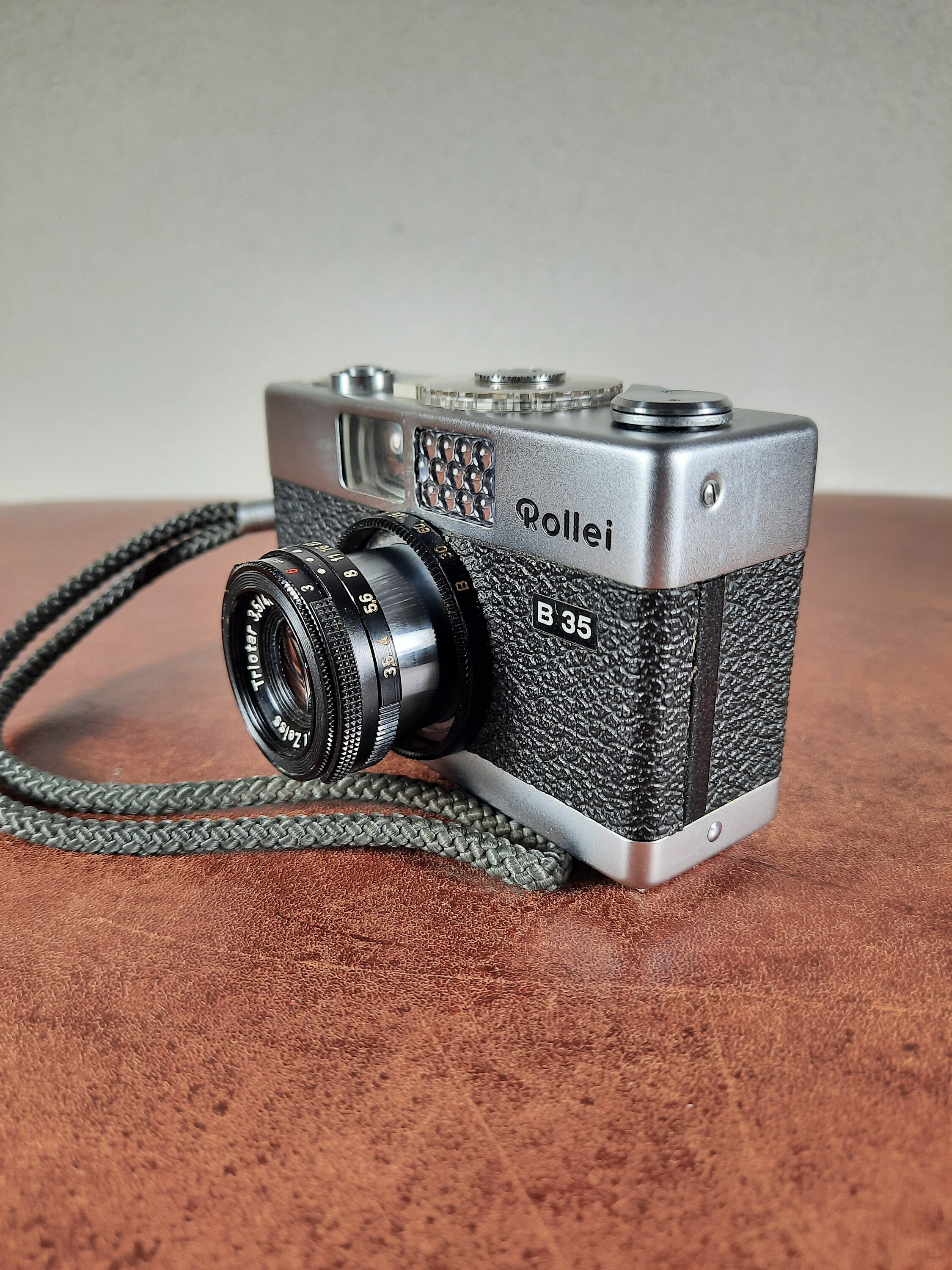 Rollei B35 Zilver: Klassieke Analoge Camera Met Tijdloze Kwaliteit