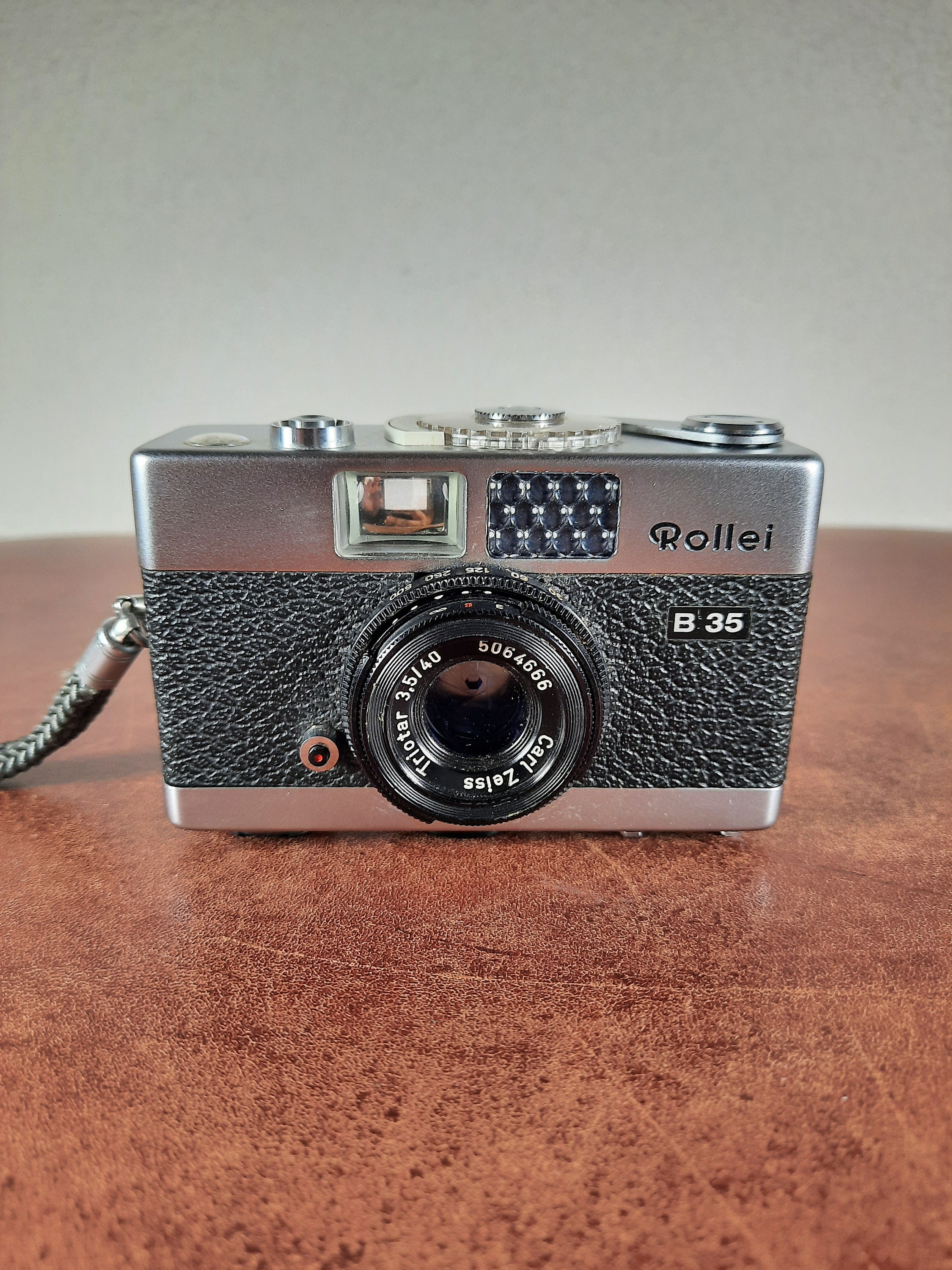 Rollei B35 Zilver: Klassieke Analoge Camera Met Tijdloze Kwaliteit