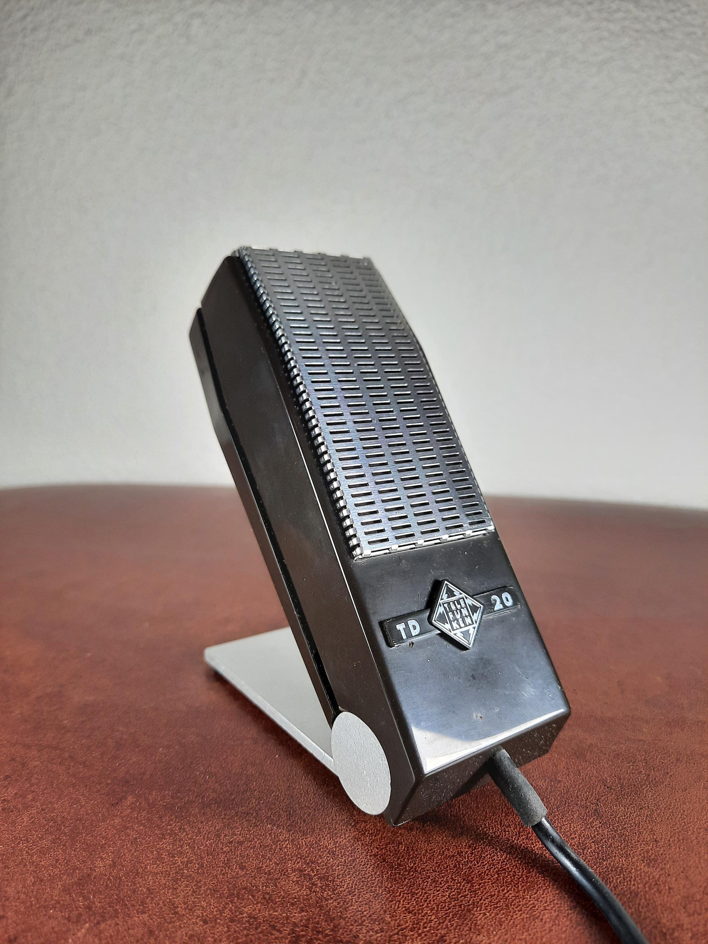 1966, Vintage TELEFUNKEN TD20 TS Dynamische Microfoon, in De